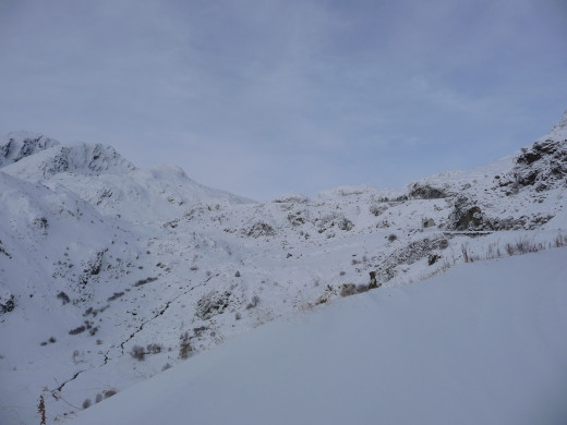 Refuge Etendard - La neige est tombée sur le Col de La Croix de Fer