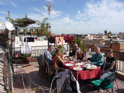 MAROC - Petit dèj en terrasse à Marrakech