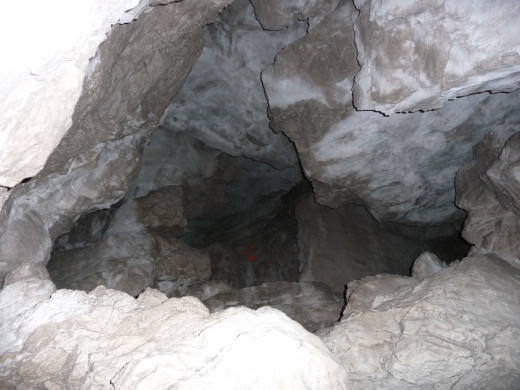 MONT MARGERIAZ PAR LA GROTTE - Dans la grotte