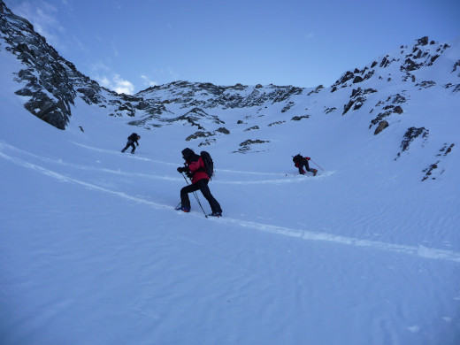 MONT PELLARD - Skis aux pieds dans le bas du couloir