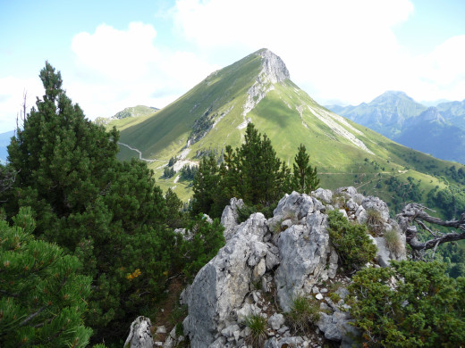 MONT COLOMBIER PAR ROCHERS DE LA BADE - Prochain objectif : Colombier