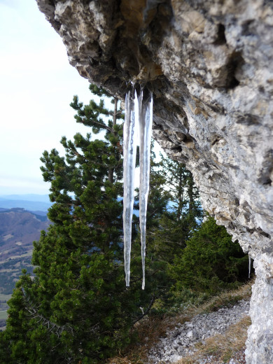 MONT GRANIER PAR BARRES DE TENCOVAZ - Stalagtites