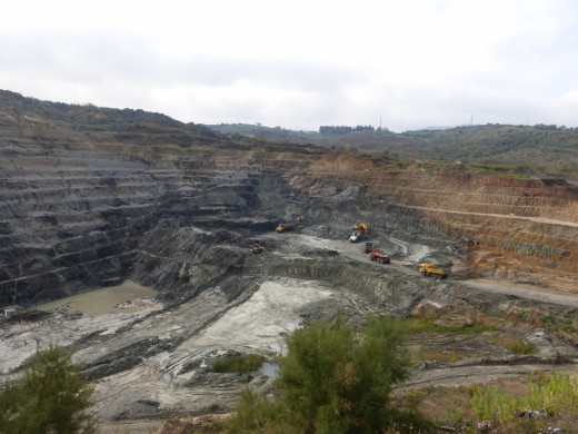 Albanie - Une des carrières de charbon