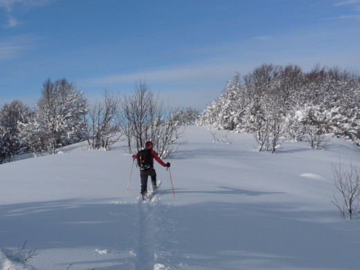 Mont Charvet - Justin fonce vers le sommet Nord